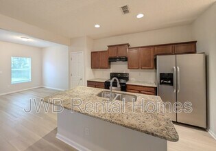 5055 Sunderland Rd in Jacksonville, FL - Building Photo - Building Photo