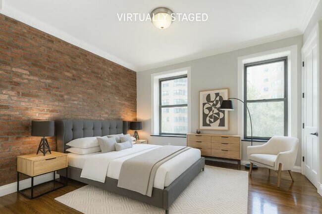314 E 106th St in New York, NY - Building Photo - Building Photo