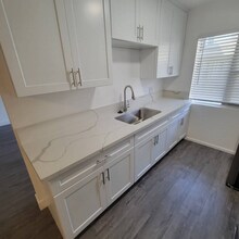 3956 Stevely Ave in Los Angeles, CA - Foto de edificio - Building Photo