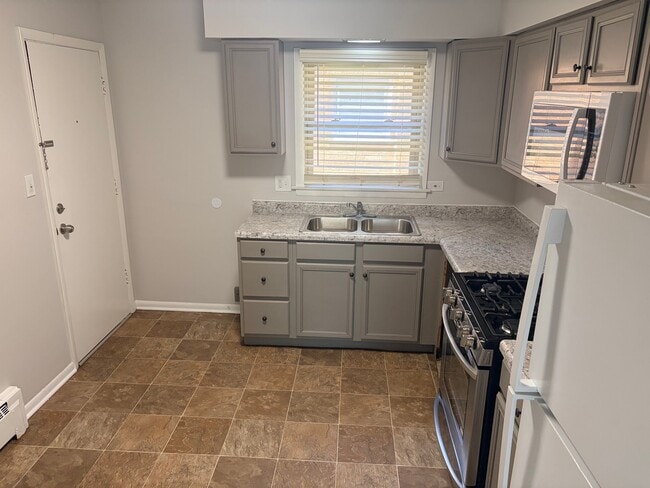 property at 18534 Wildwood Ave