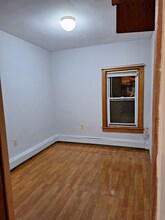 64 Ford St, Unit Apt. #3 in Brockton, MA - Building Photo - Building Photo