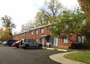 Northshore Manor in Oberlin, OH - Building Photo - Building Photo