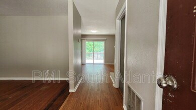 7656 Cloverdale Ln in Jonesboro, GA - Building Photo - Building Photo