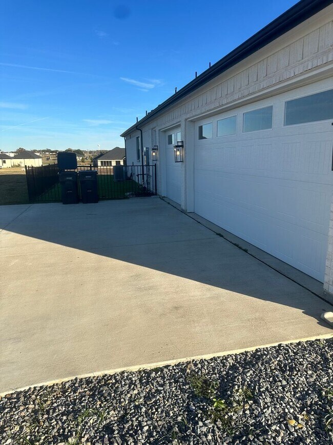 1515 Malone Dr in Royse City, TX - Building Photo - Building Photo