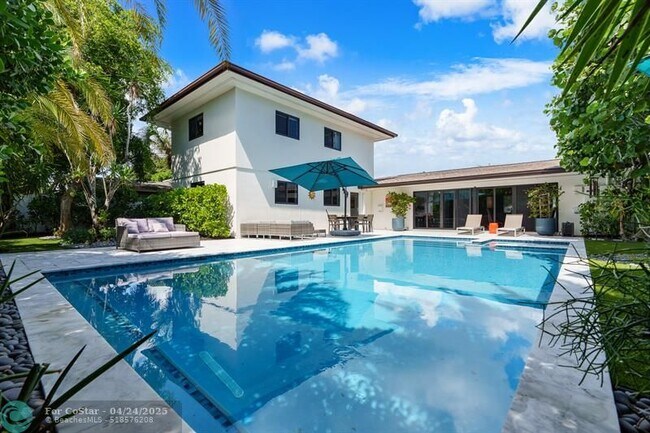 708 NW 29th St in Wilton Manors, FL - Building Photo - Building Photo