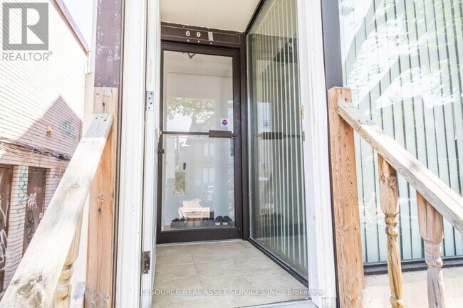 693 Euclid Ave in Toronto, ON - Building Photo - Building Photo