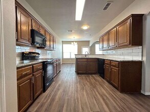 1512 Westminster Ave in Wolfforth, TX - Building Photo - Building Photo