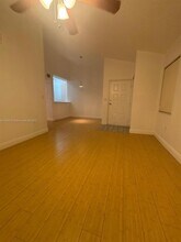 2831 N Oakland Forest Dr in Oakland Park, FL - Building Photo - Building Photo