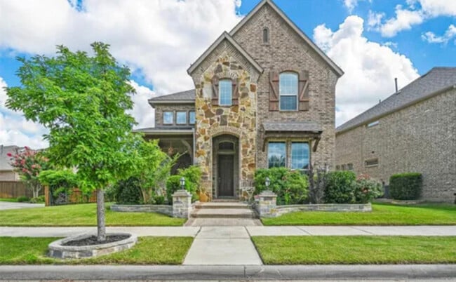 property at 1018 Ivy Charm Way