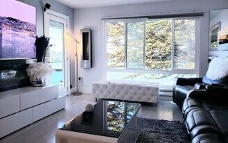 5 Admiral Dr in Emeryville, CA - Building Photo