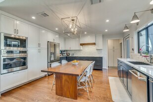 2606 Ellise Ave in Austin, TX - Building Photo