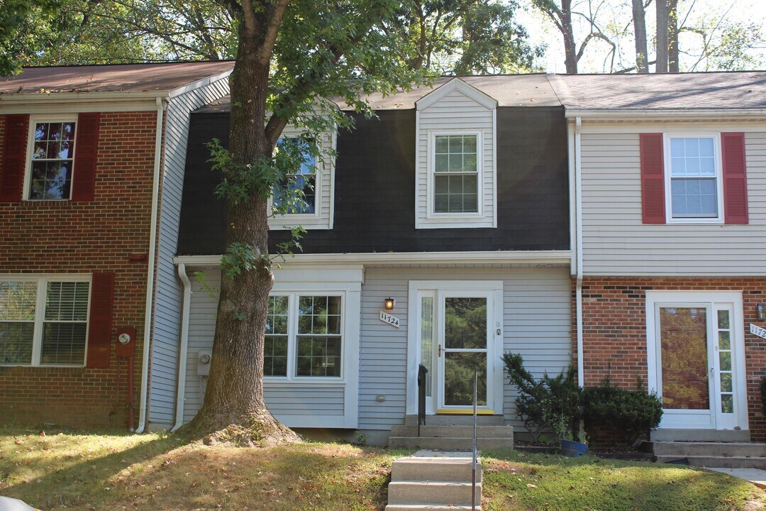 11724 Lone Tree Ct in Columbia, MD - Foto de edificio