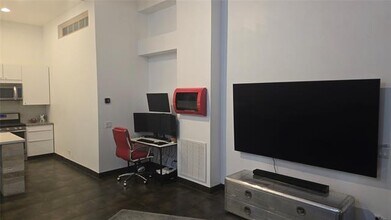 1371 Crampton St in Dallas, TX - Building Photo - Building Photo