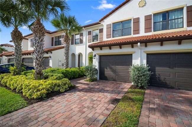 15820 Portofino Springs Blvd in Ft. Myers, FL - Building Photo - Building Photo