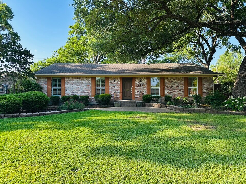 619 Twilight Trl in Richardson, TX - Building Photo