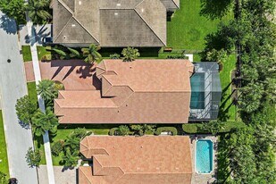 236 Carina Dr in Jupiter, FL - Building Photo