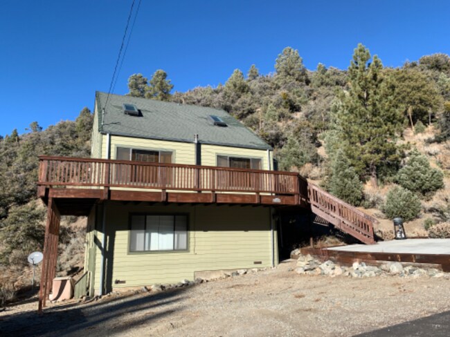 15133 Acacia Way in Pine Mountain Club, CA - Building Photo - Building Photo