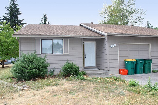 804-804 SW 29th Way in Troutdale, OR - Building Photo - Building Photo
