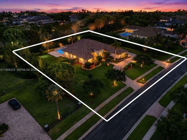 14401 Jockey Cir in Davie, FL - Building Photo - Building Photo