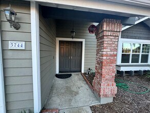 3744 Via Picante in La Mesa, CA - Building Photo - Building Photo