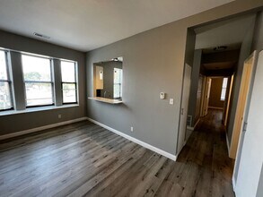 629 Clara Ave in St. Louis, MO - Building Photo - Building Photo