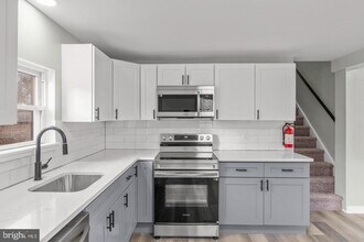 47 S Academy St in Glassboro, NJ - Building Photo - Building Photo