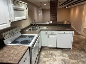 705 N Duluth Ave in Sioux Falls, SD - Building Photo - Building Photo