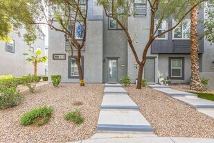 9050 W Tropicana Ave in Las Vegas, NV - Building Photo