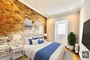 East 1st Street, Unit 4F in New York, NY - Building Photo