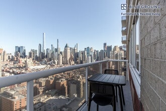 560 West 43rd St in New York, NY - Building Photo - Building Photo