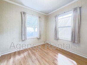 839 McCully St in Honolulu, HI - Building Photo - Building Photo