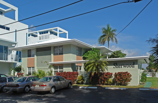 Sherwood in Pompano Beach, FL - Building Photo - Building Photo