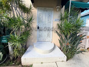 12207 Culver Blvd in Los Angeles, CA - Building Photo - Building Photo