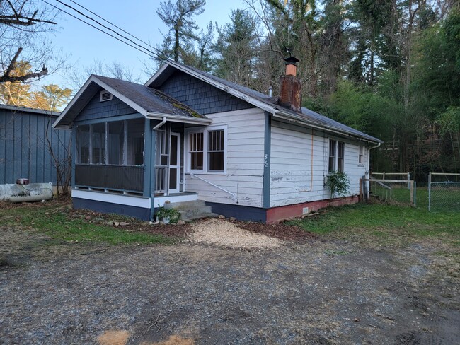 5 Chatham Rd in Asheville, NC - Building Photo - Building Photo