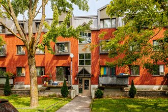 605 Vinet Rue in Montréal, QC - Building Photo - Building Photo