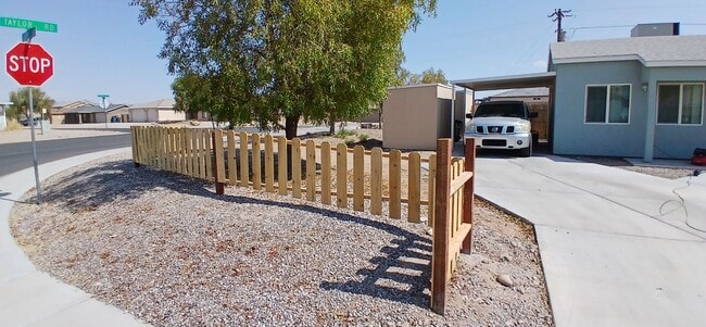 490 Church St in Bullhead City, AZ - Building Photo - Building Photo