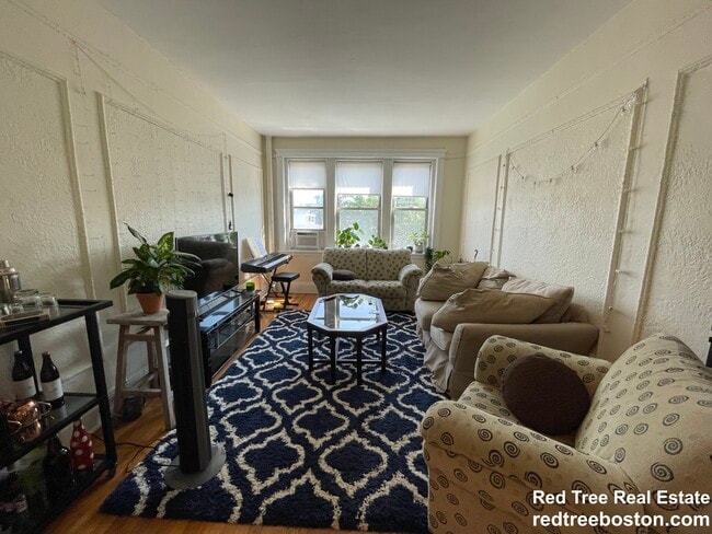 20 Colborne Rd in Boston, MA - Foto de edificio - Building Photo