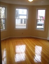 188 Chelsea St, Unit 1 in Boston, MA - Building Photo - Building Photo
