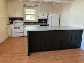 1611 Nutwood St in Bowling Green, KY - Building Photo - Building Photo