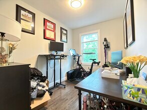 12 Cottage St in Boston, MA - Building Photo - Building Photo