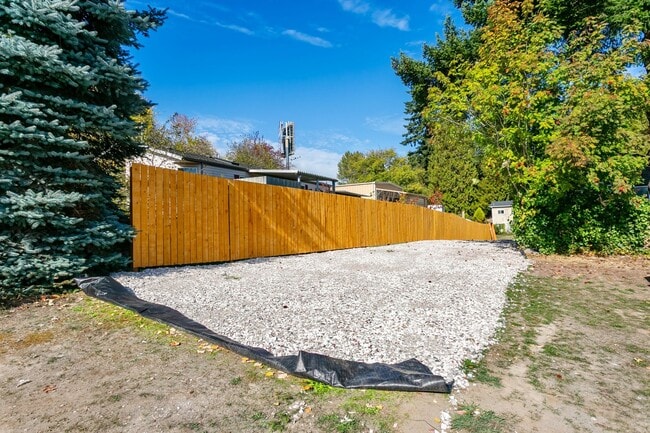 430 Birch St in Milton, WA - Building Photo - Building Photo