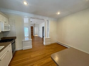 9 Locke St, Unit 1 in Cambridge, MA - Building Photo - Building Photo