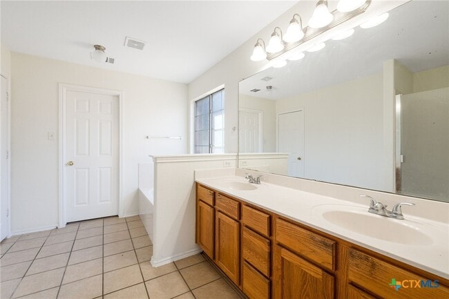 property at 4407 Golden Gate Dr