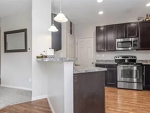 103 Shire Dr in Lake St. Louis, MO - Building Photo - Building Photo