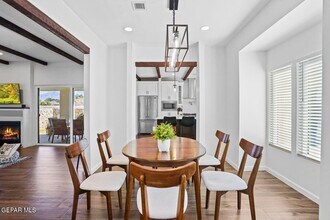 871 Country Club Rd in El Paso, TX - Building Photo - Building Photo