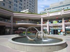 988 Franklin St, Unit PRP 1206 in Oakland, CA - Building Photo