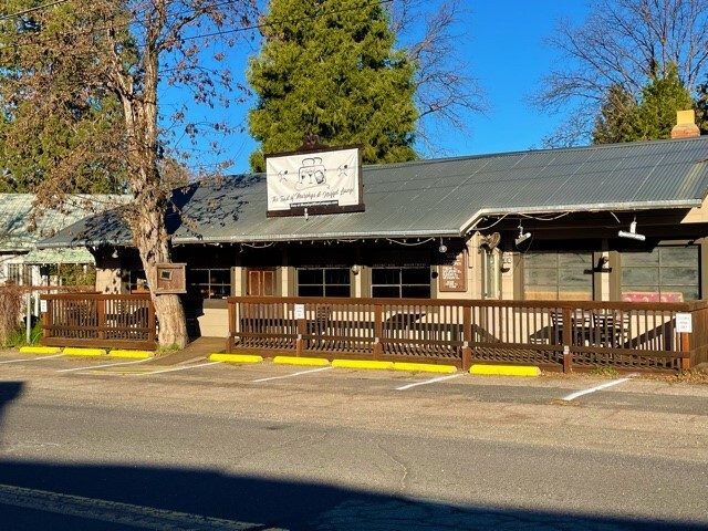 75 Big Trees Rd in Murphys, CA - Building Photo