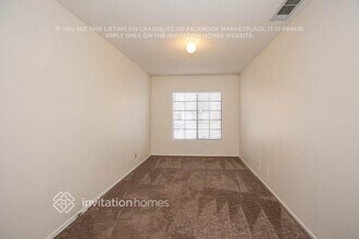 43301 32nd St W in Lancaster, CA - Building Photo - Building Photo