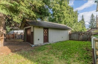 579 Slater Dr in Fairbanks, AK - Building Photo - Building Photo