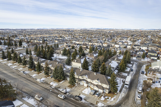 140 Millrise SW in Calgary, AB - Building Photo - Building Photo